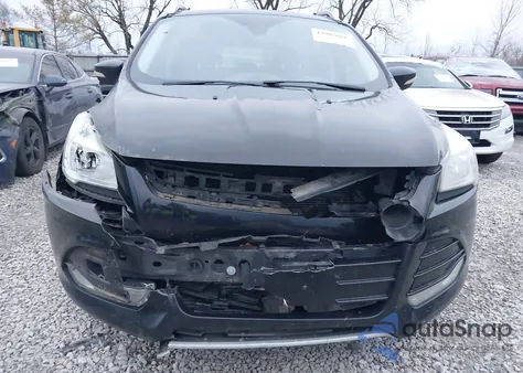 2016 Ford Escape Titanium из США, поврежденный, VIN 1FMCU9J97GUA87106